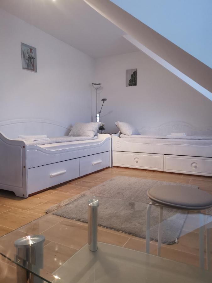 Hella Vendeghaz Hotell Eger Eksteriør bilde